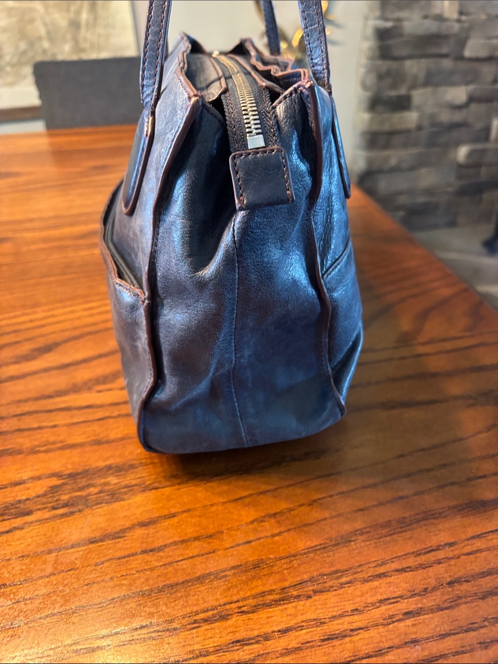 HOBO Friar Bag Vintage Women's Navy Leather Shoulder Bag in Dark Brown - Picture 4 of 16